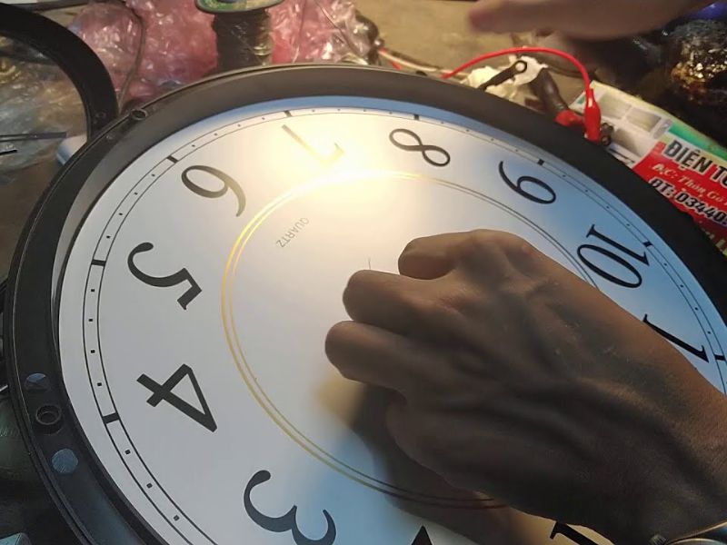 cấu tạo đồng hồ treo tường